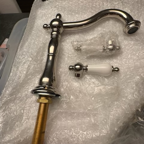 Kingston Brass polished nickel bathroom faucet wide spread - Picture 2 of 11